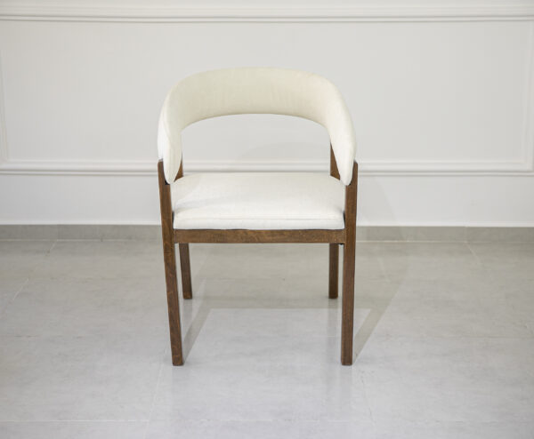 Chaise en bois avec tissu bouclette !