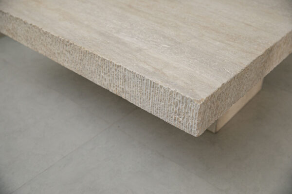 Table basse en travertin