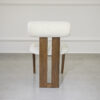 Chaise en bois et tissu bouclette blanc