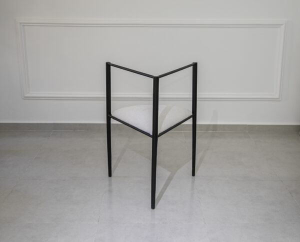 Chaise en fer forgé et tissu bouclette !