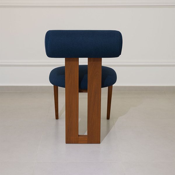 Chaise en bois et tissu bouclette bleu nuit dos